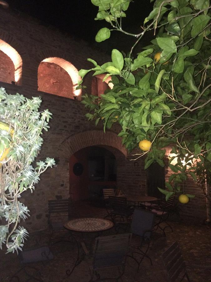 La Vieille Demeure Hotel Torreilles Eksteriør billede